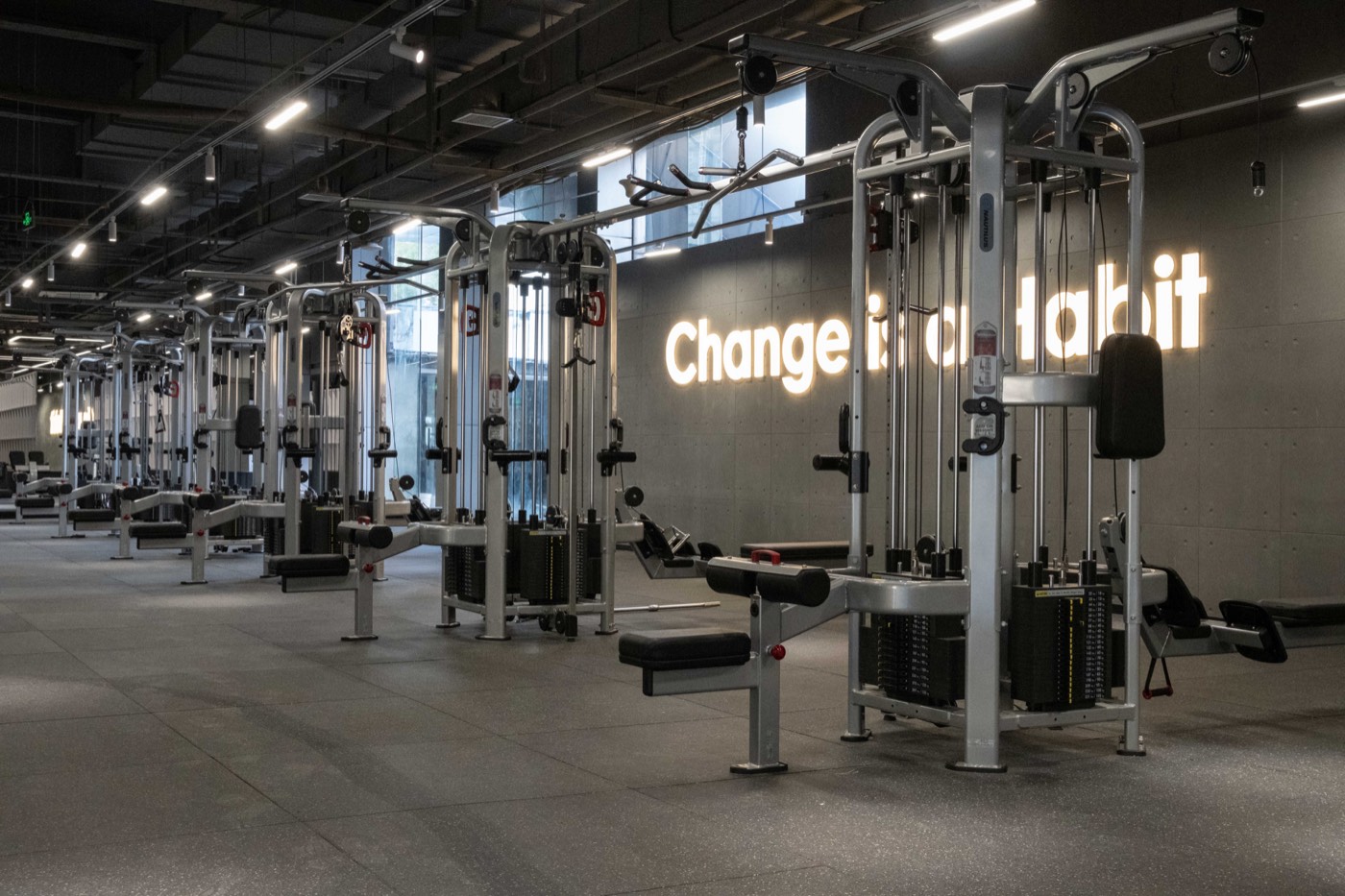 Change Pro club interior